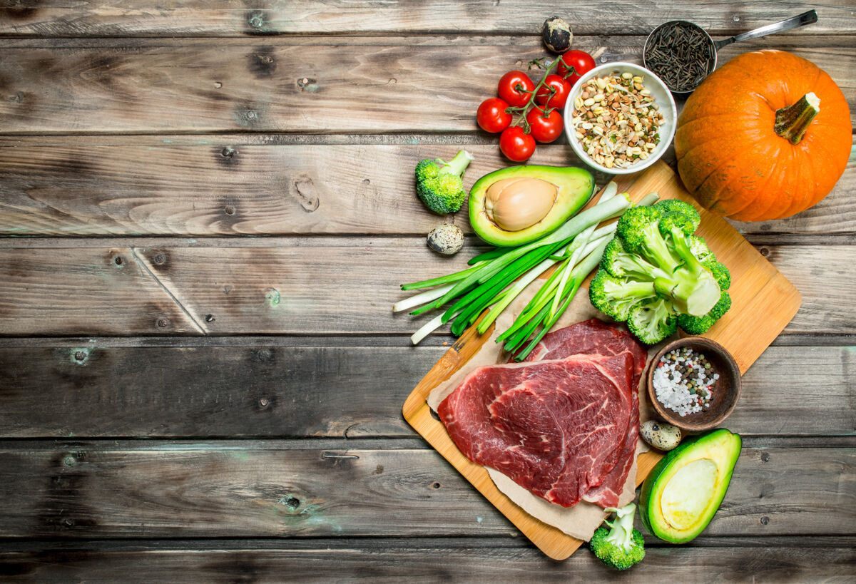 坚果健康的食物种类有机食品配生牛肉选择营养餐桌