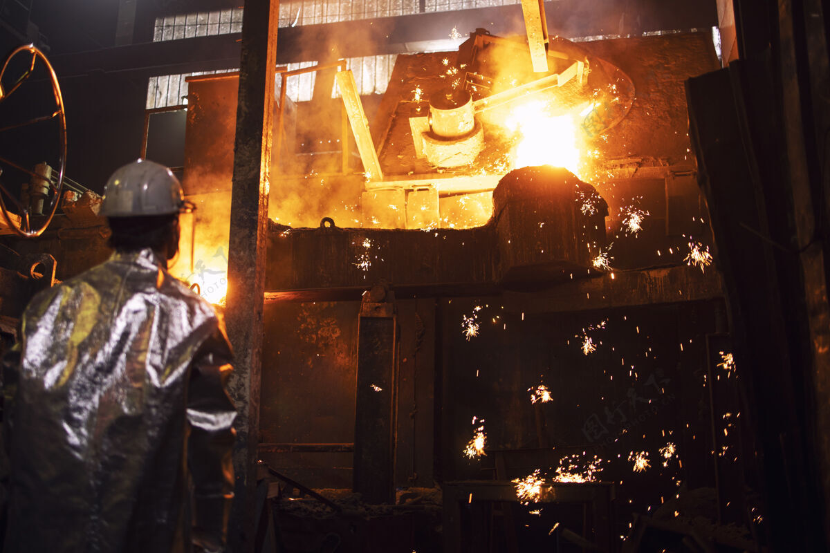 工人冶金厂和热铁水铸造厂钢技术安全