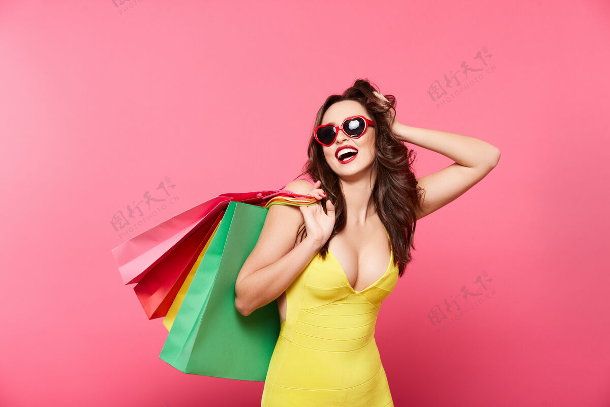 商店购物概念图女人里面模型