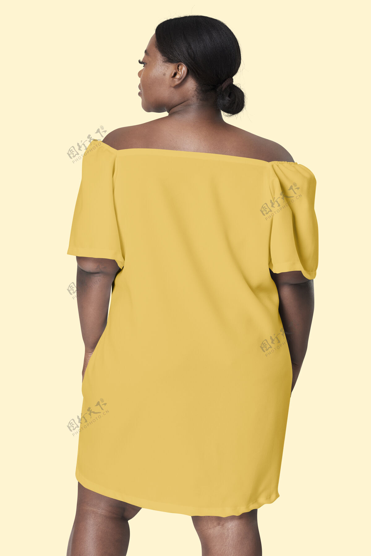 芥末女士面朝后黄色连衣裙加上尺码服装时尚休闲曲线品牌