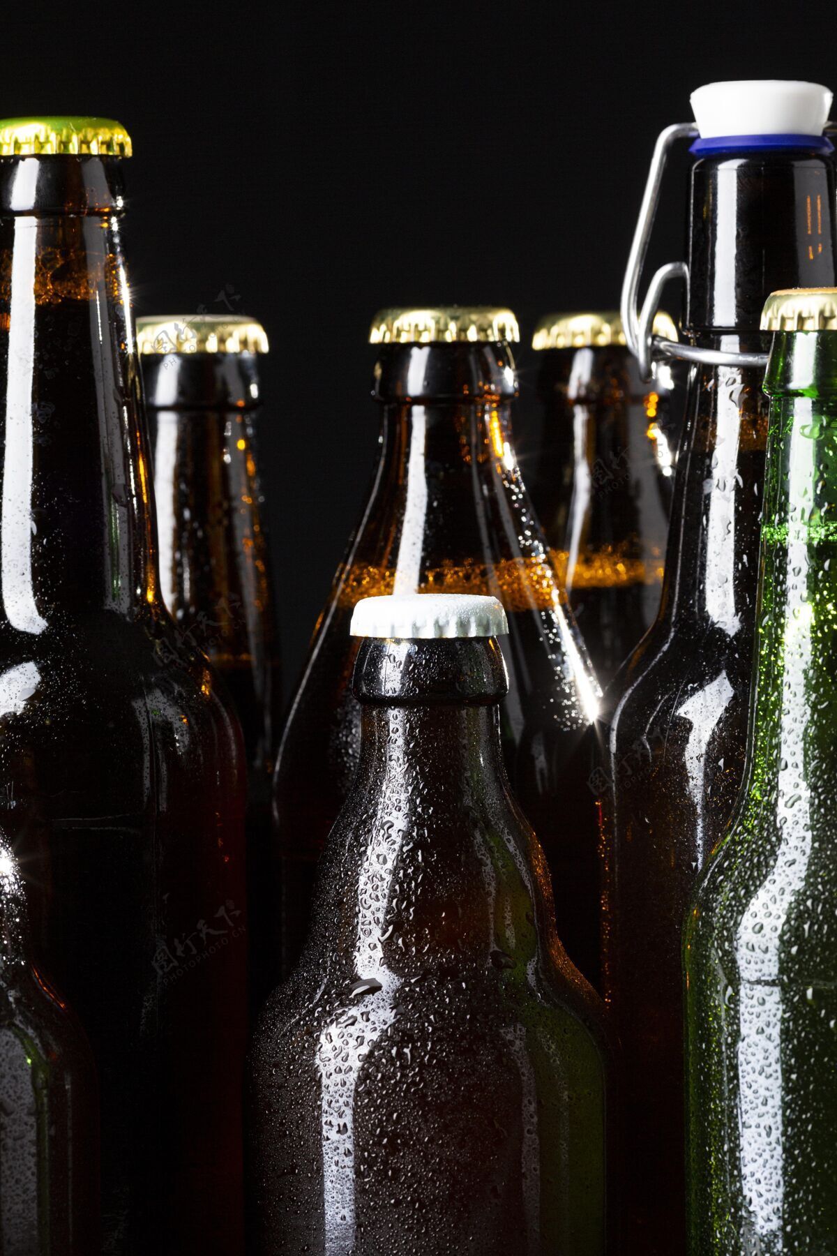 美味前视图美味的美国啤酒品种品脱营养玻璃