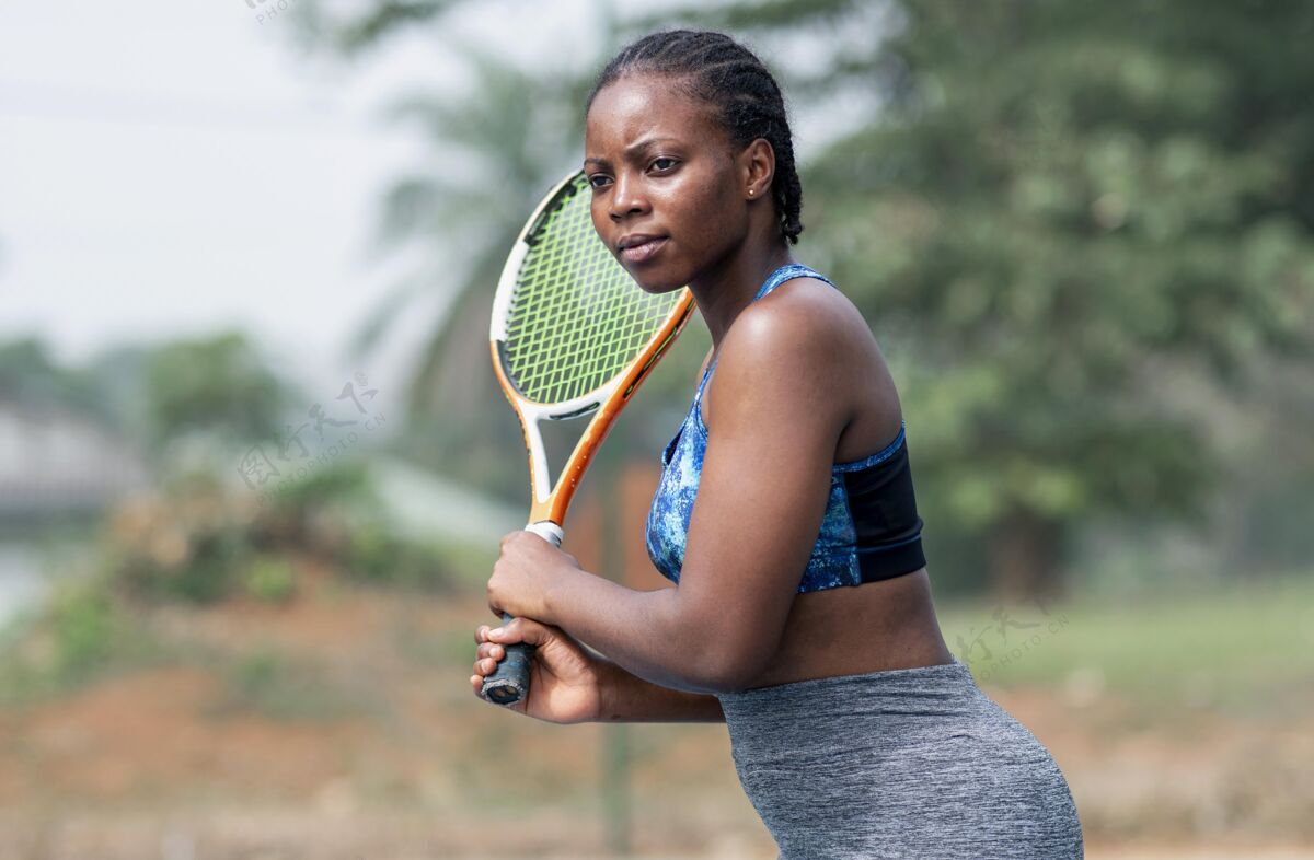 网球运动员打网球的女人网球网球拍运动