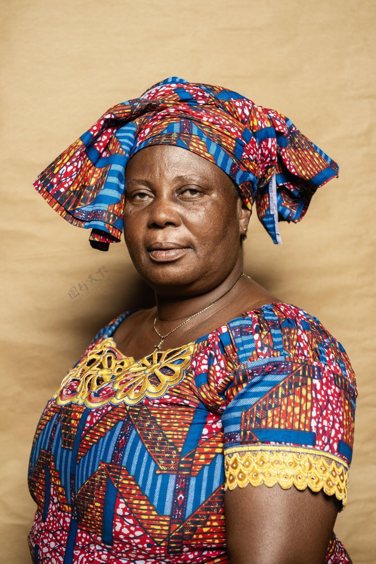 服饰非洲老妇人非裔美国人服装肖像